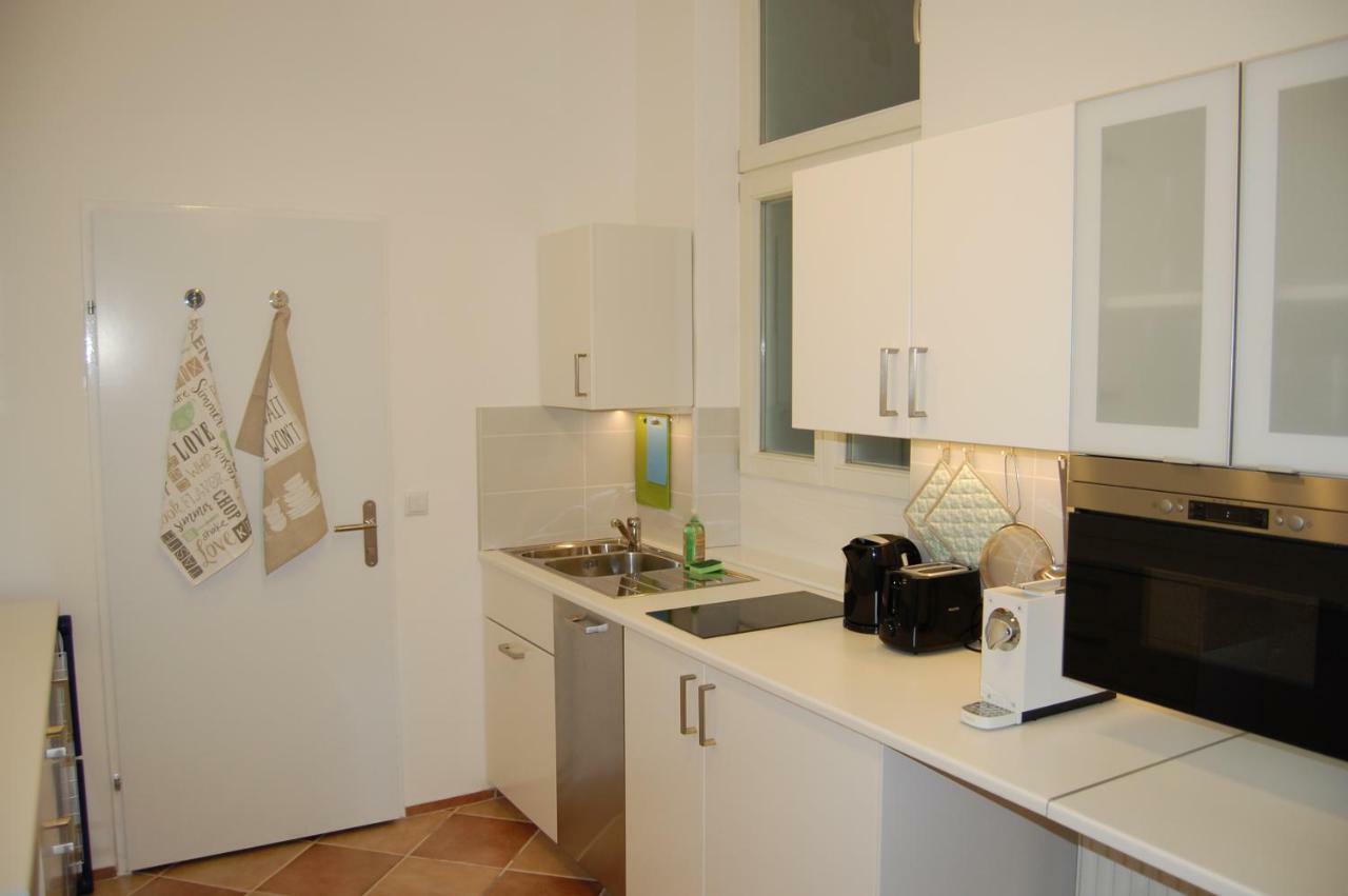 Wiener Ferienwohnung Esterno foto
